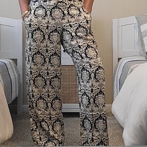 Palazzo pants.